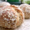 Petits pains aux flocons d'avoine et au sirop d'érable
